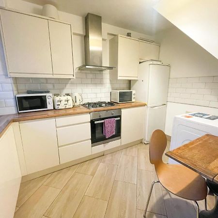 Flat 4, Kingsbury House Villa London Bagian luar foto